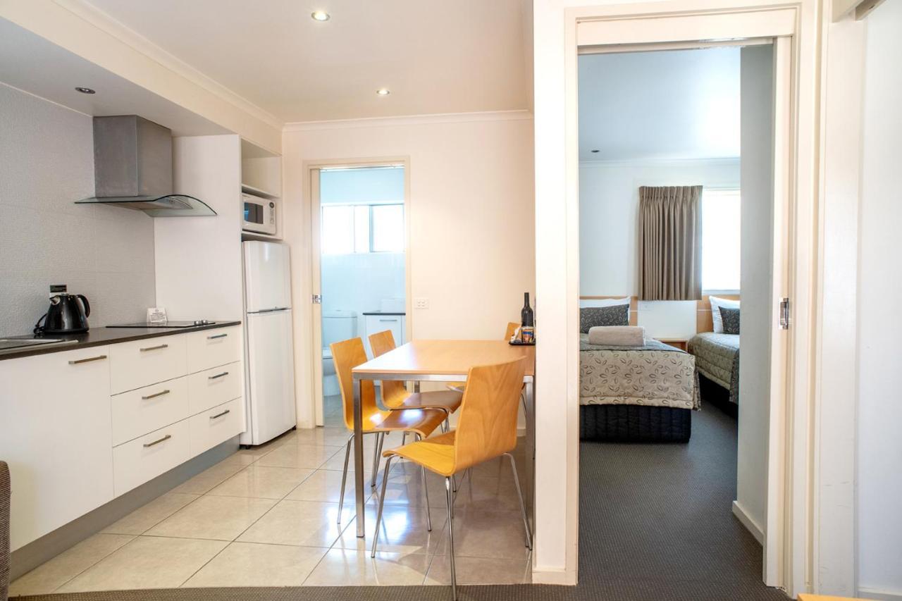 Tea House Motor Inn Bendigo Bagian luar foto