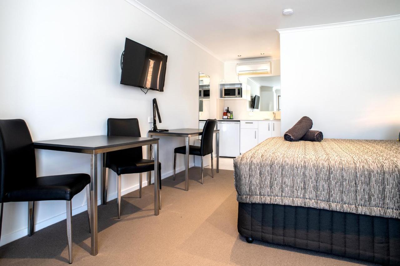 Tea House Motor Inn Bendigo Bagian luar foto