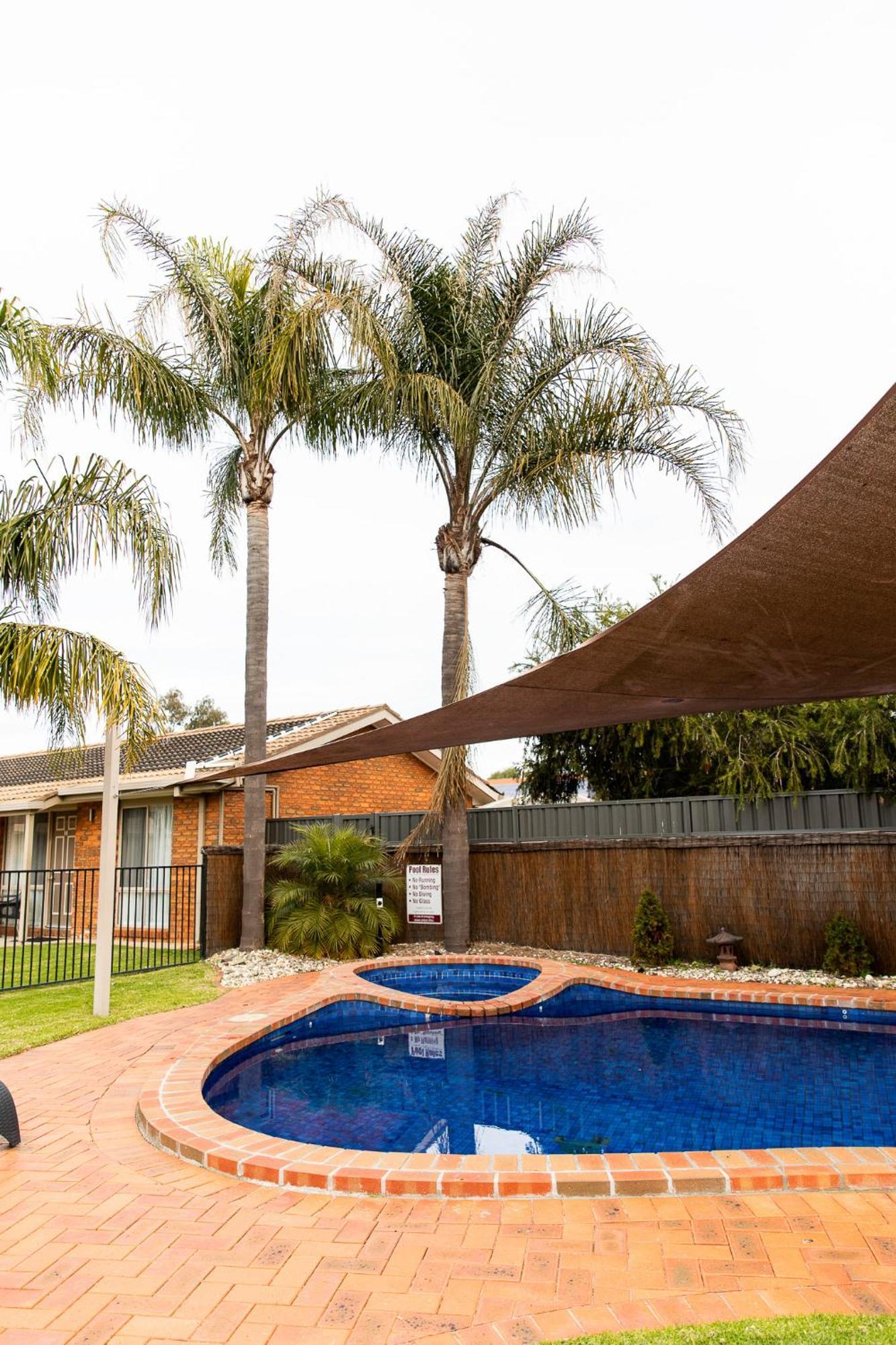 Tea House Motor Inn Bendigo Bagian luar foto