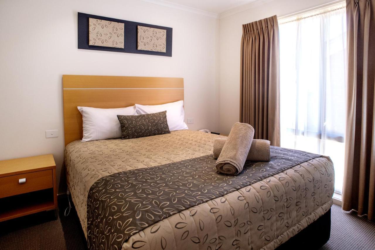 Tea House Motor Inn Bendigo Bagian luar foto